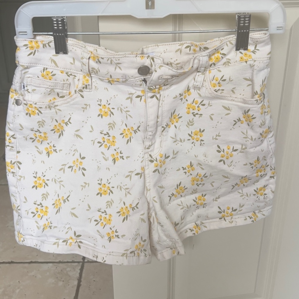 Judy blue shorts